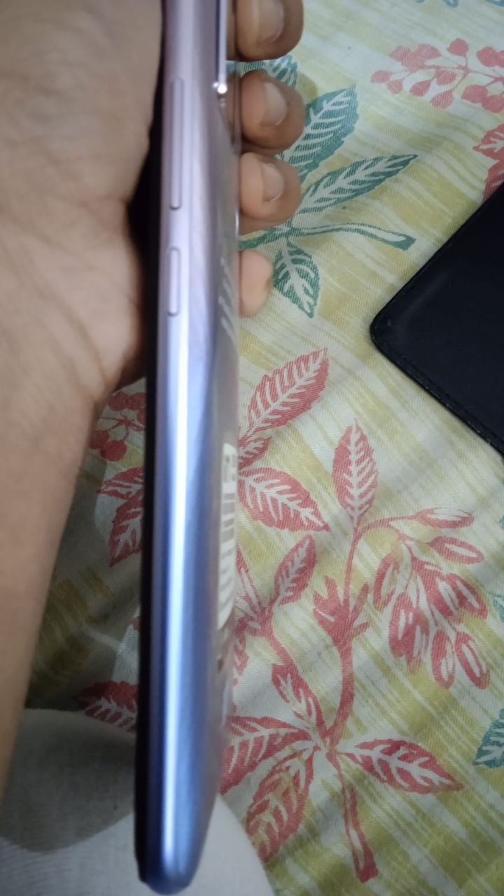 Micromax IN 1 Battery Swollen Issue